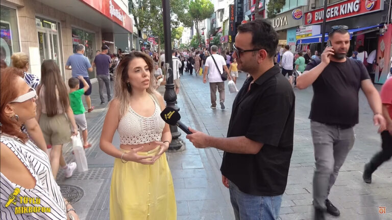 AK Parti’ye Hakaret Eden Kadın