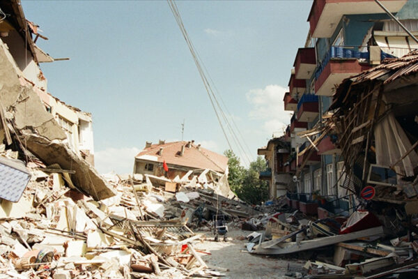17 Ağustos Depremin Yıldönümü
