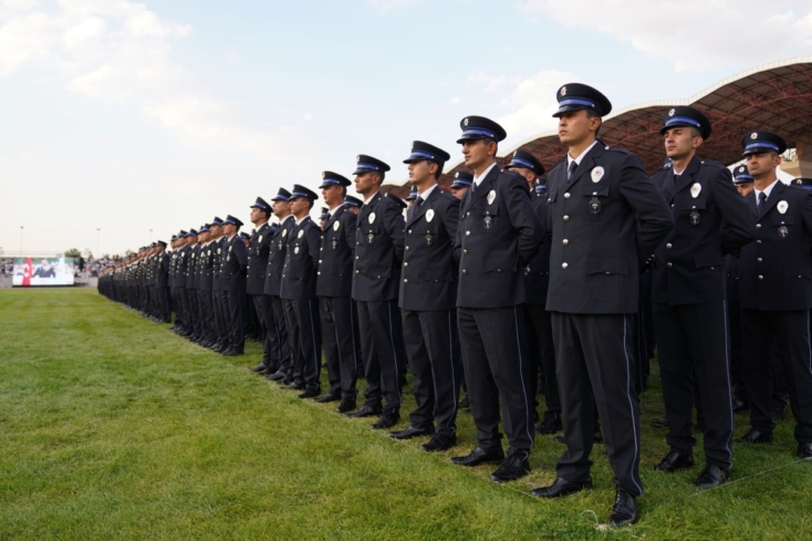 Polis eğitimleri