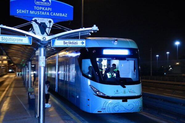 Metrobüs Kullananlar Dikkat: Bu Durak Hizmet Dışı Bırakılacak!