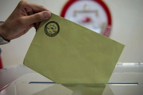 Anketler Açıldı: İşte Partilerin Oy Oranlarındaki Son Durum!