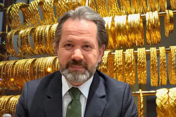 İslam Memiş Gram Altında Çarşambayı İşaret Etti