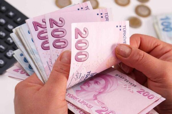 Ünlü Ekonomistten 2025 Asgari Ücret Açıklaması