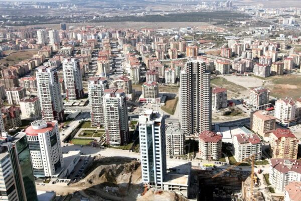 Ev Almanın Zamanı mı? Konut Faizlerinin Düşüşü Sonrası Uzmanlardan “Fırsat” Duyurusu!