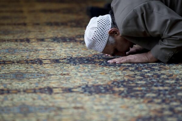 Türkiye’den Çarpıcı Namaz Anketi!