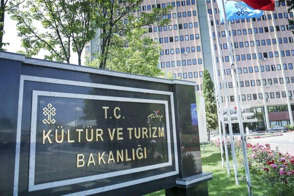 Kültür ve Turizm Bakanlığı 175 Sözleşmeli Sanatçı Alımı Yapacak
