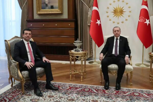 Başkan İmamoğlu Cumhurbaşkanı Erdoğan’a Fark Attı