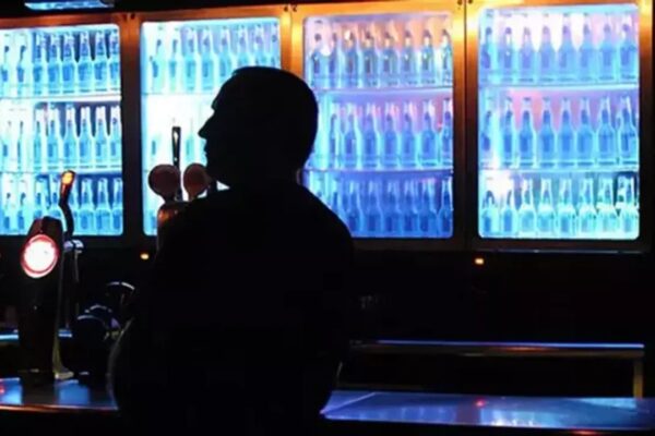 Sigara ve Alkol Satanlar İşletmelerde 1 Ocak’ta Yeni Dönem Başlıyor