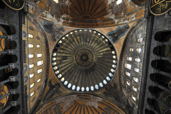 Ayasofya’nın Kubbesi Sökülüyor