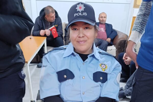 Balıkesir’de Asuman Koyuncu’ya Sürpriz Etkinlik