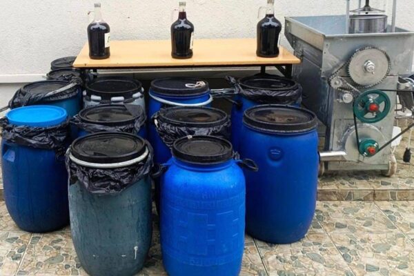 Yılbaşında Piyasaya Süreceklerdi! Tam 2471 Litre Ele Geçirildi