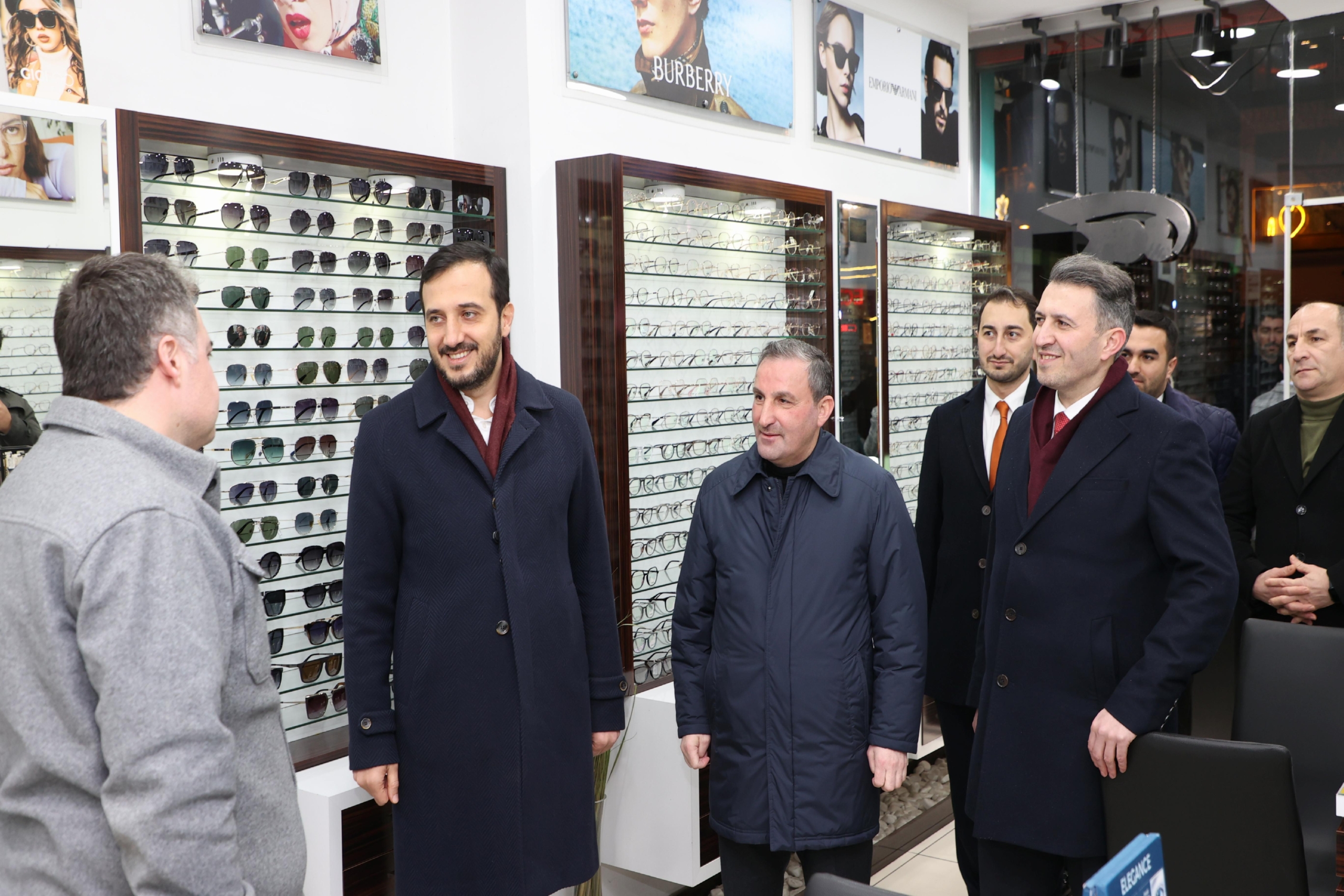 ak-parti-istanbul-vilayet-lider-adayi-abdullah-ozdemirden-sultanbeylide-esnaf-ziyareti-f7ZkuflC.jpg