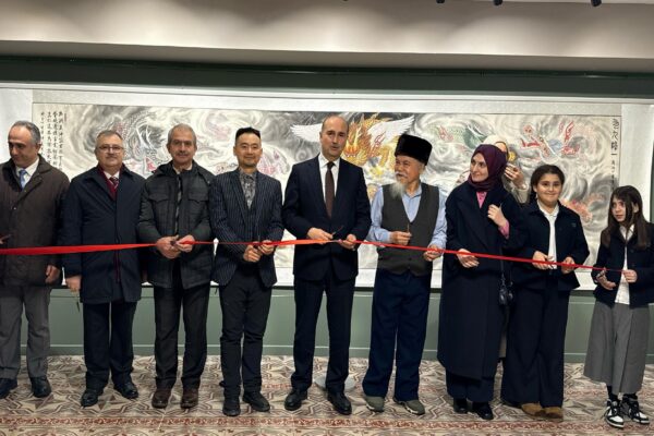 Ali Leigong ve Said Chuanyi Lei’nin “Sanatla Büyümek” standı açıldı