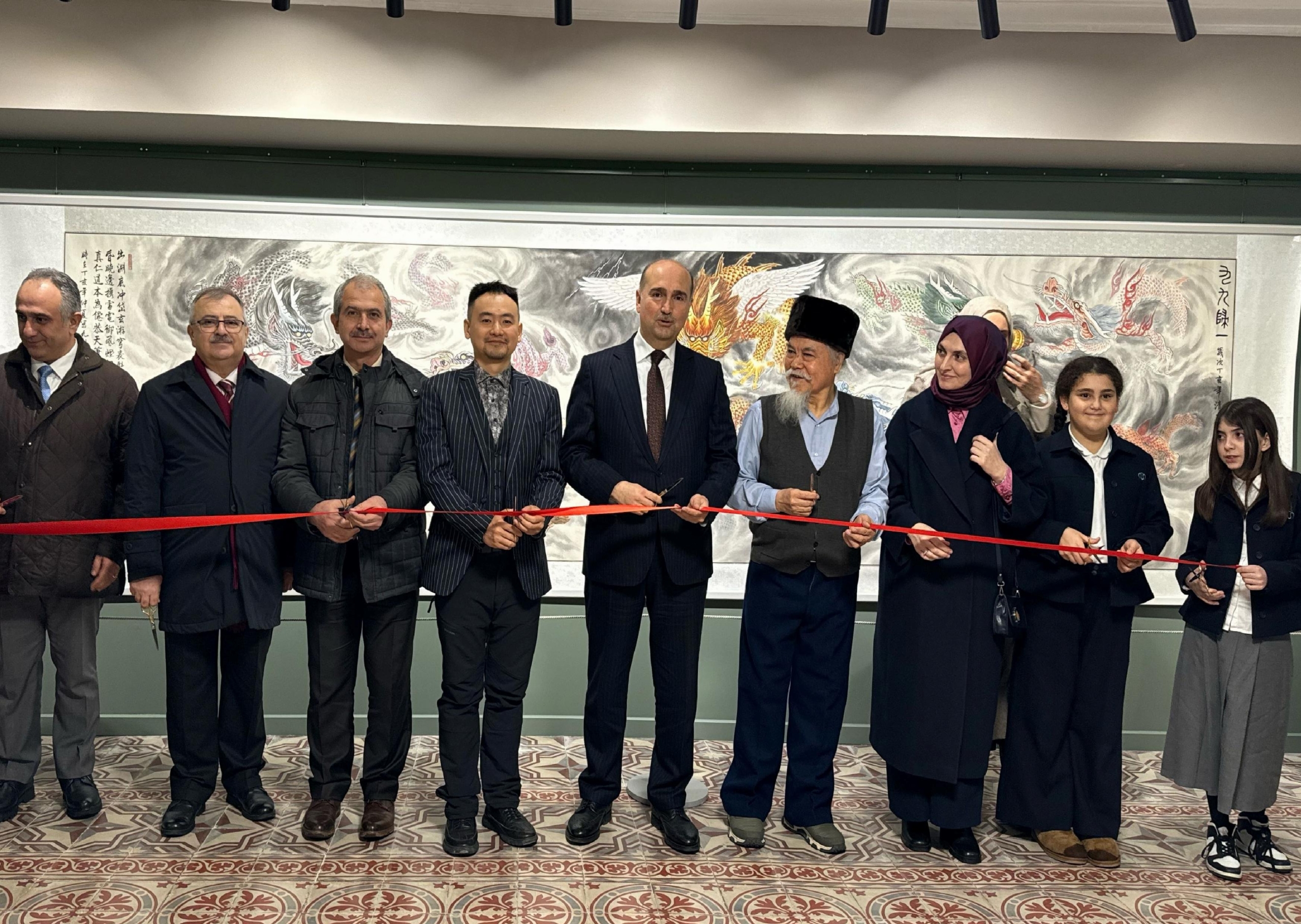 ali-leigong-ve-said-chuanyi-leinin-sanatla-buyumek-standi-acildi-QlWVriUn.jpg