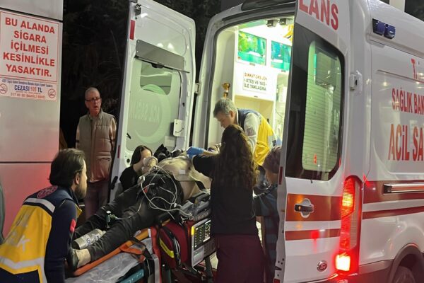 Anadolu Otoyolu’nda bariyerlere çarparak devrilen cipin sürücüsü öldü haberi