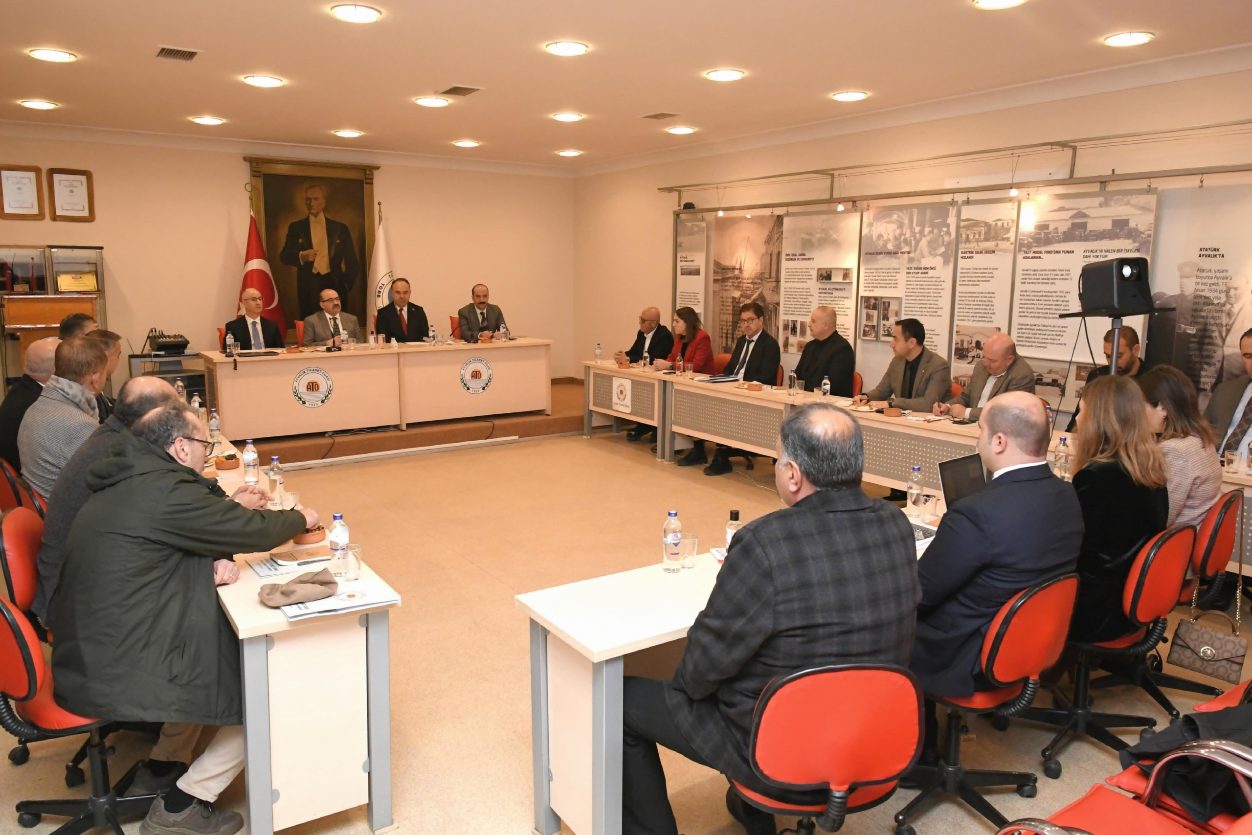 ayvalikta-zeytinyagi-lisansli-depoculuk-yatirimi-icin-toplanti-yapildi-rkdaL5Ul.jpg