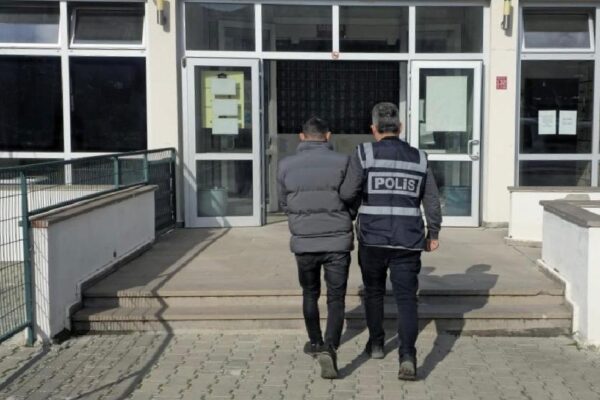 Balıkesir’de aranan 22 firari hükümlü yakalandı haberi