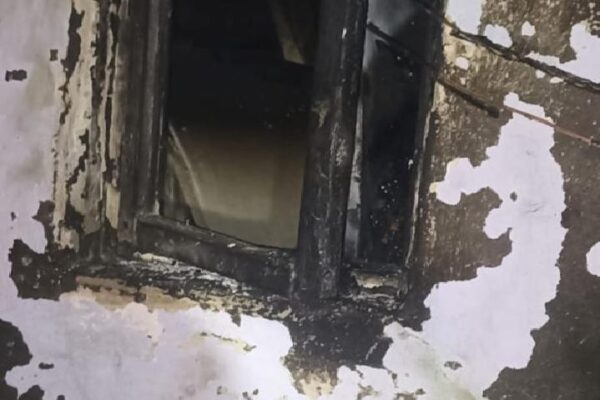 Balıkesir’de çıkan ev yangını söndürüldü