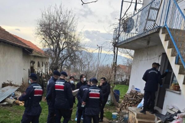 Balıkesir’de karbonmonoksitten zehirlenen karı koca öldü haberi