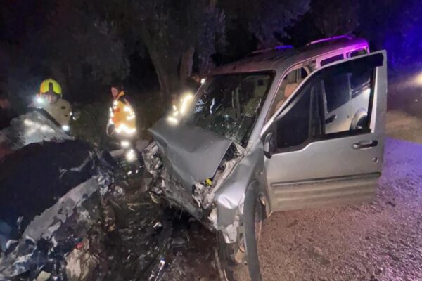 Balıkesir’de otomobille kamyonetin çarpıştığı kazada bir kişi öldü haberi