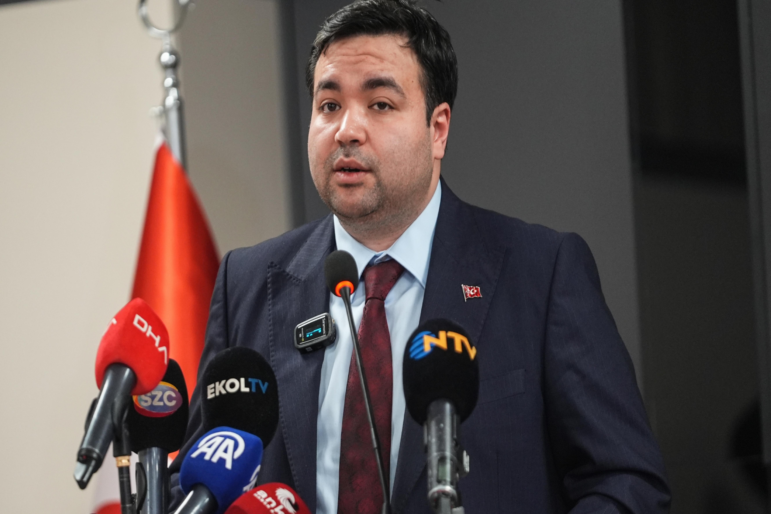 besiktas-belediye-baskan-vekilligine-meclis-uyesi-omer-rasim-sisman-secildi-haberi-Vup4JVA6.jpg