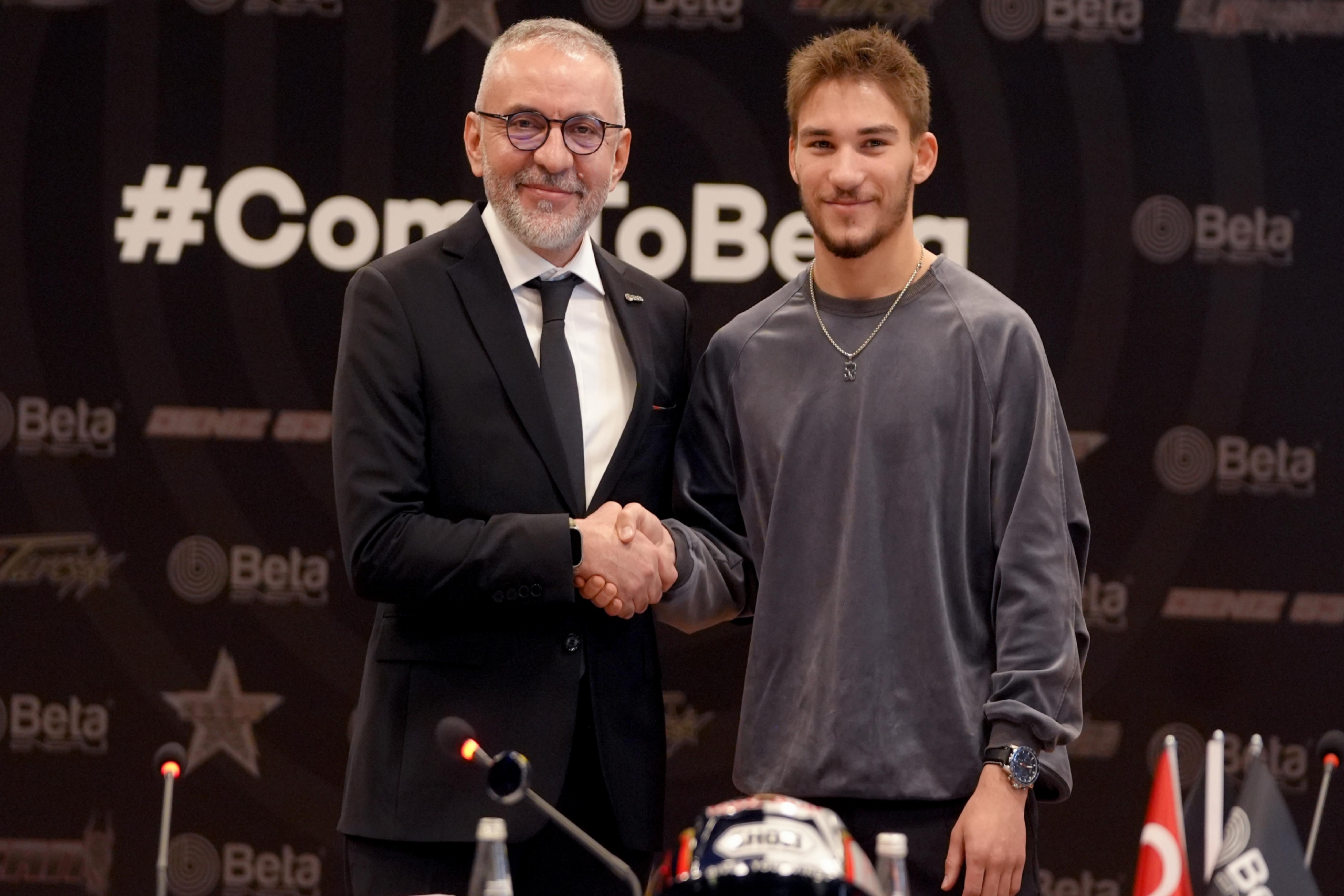 beta-enerji-milli-motosikletcilere-sponsor-oldu-haberi-V2TwVR39.jpg