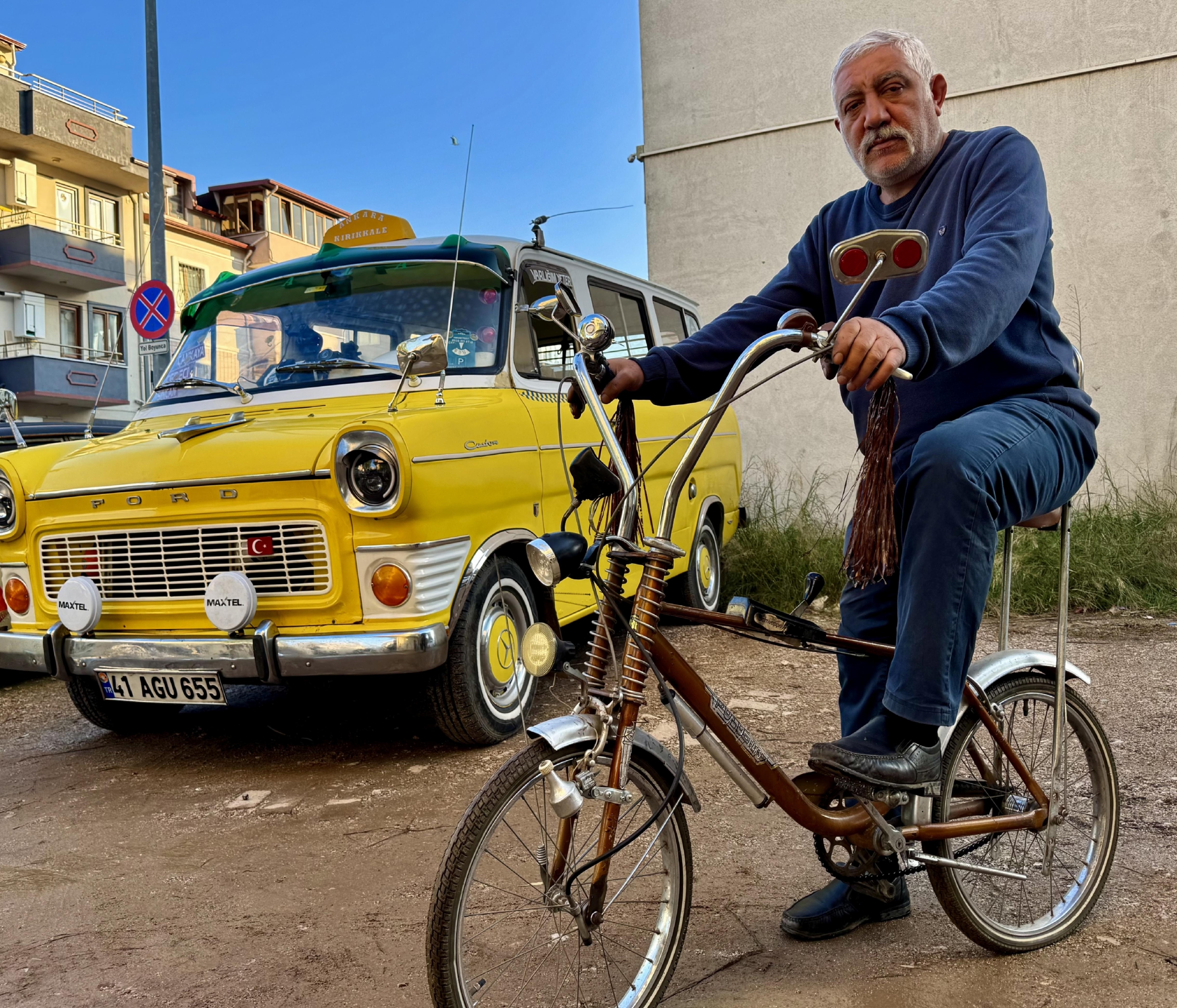 bisiklet-tamircisi-pala-dayi-49-yillik-minibusuyle-nostaljiyi-sokaklara-tasiyor-bX5uGype.jpg