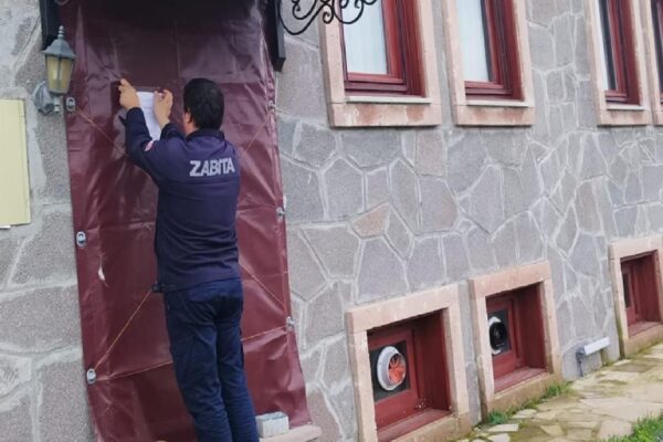 Bozcaada’da 36 turizm işletmesi mühürlendi haberi