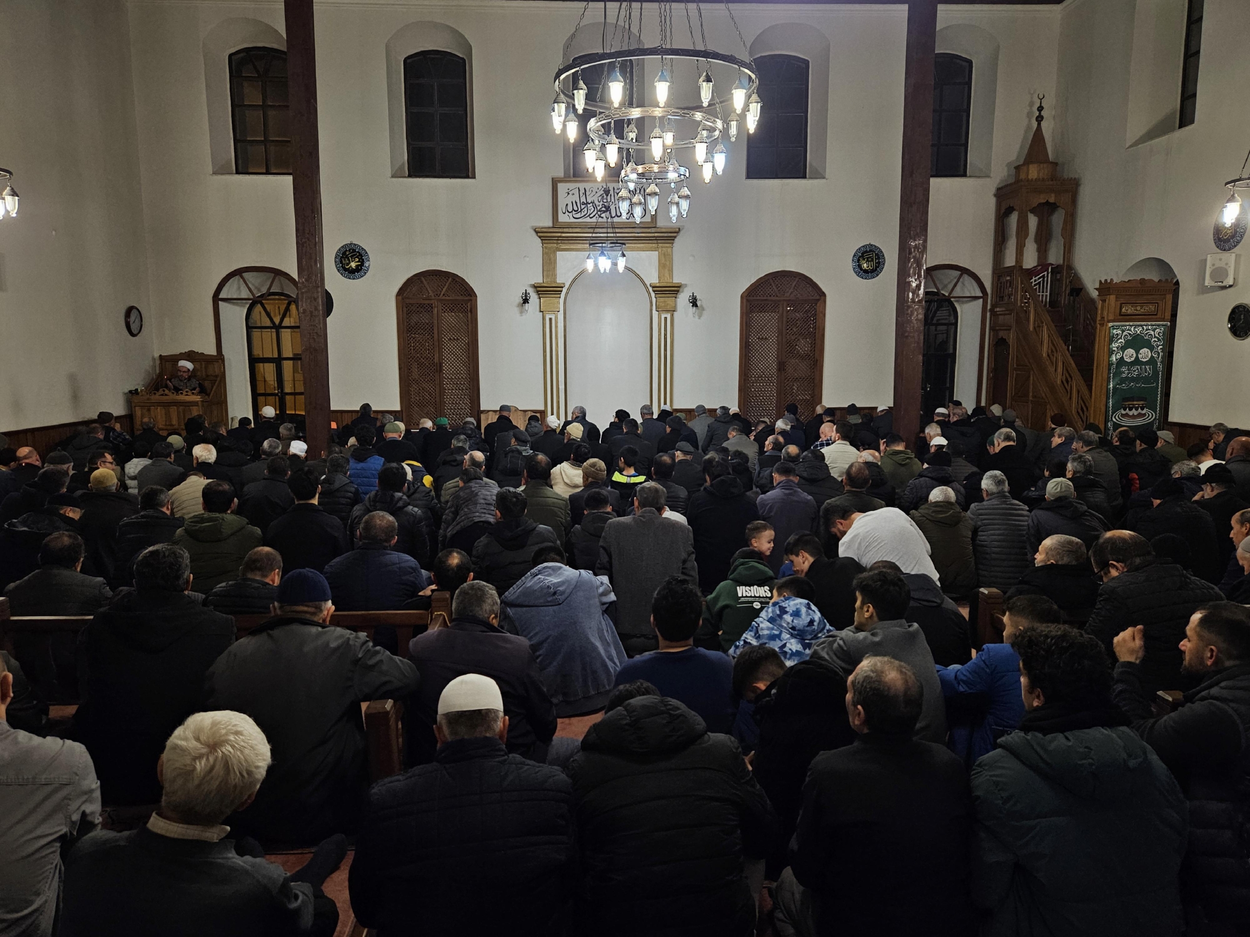 bursa-ve-cevre-illerde-mirac-kandili-idrak-edildi-haberi-7smnXOTn.jpg