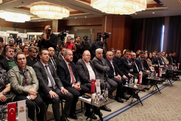 Bursa’da “Her Yönüyle Kentsel Dönüşüm Zirvesi” başladı