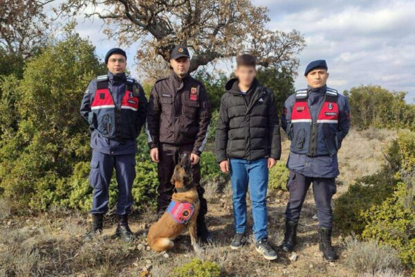 Çanakkale’de kayıp çocuk ormanda uyurken bulundu haberi