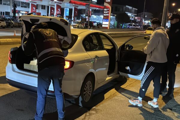 Edirne’de polis ekipleri asayiş ve trafik denetimi yaptı haberi