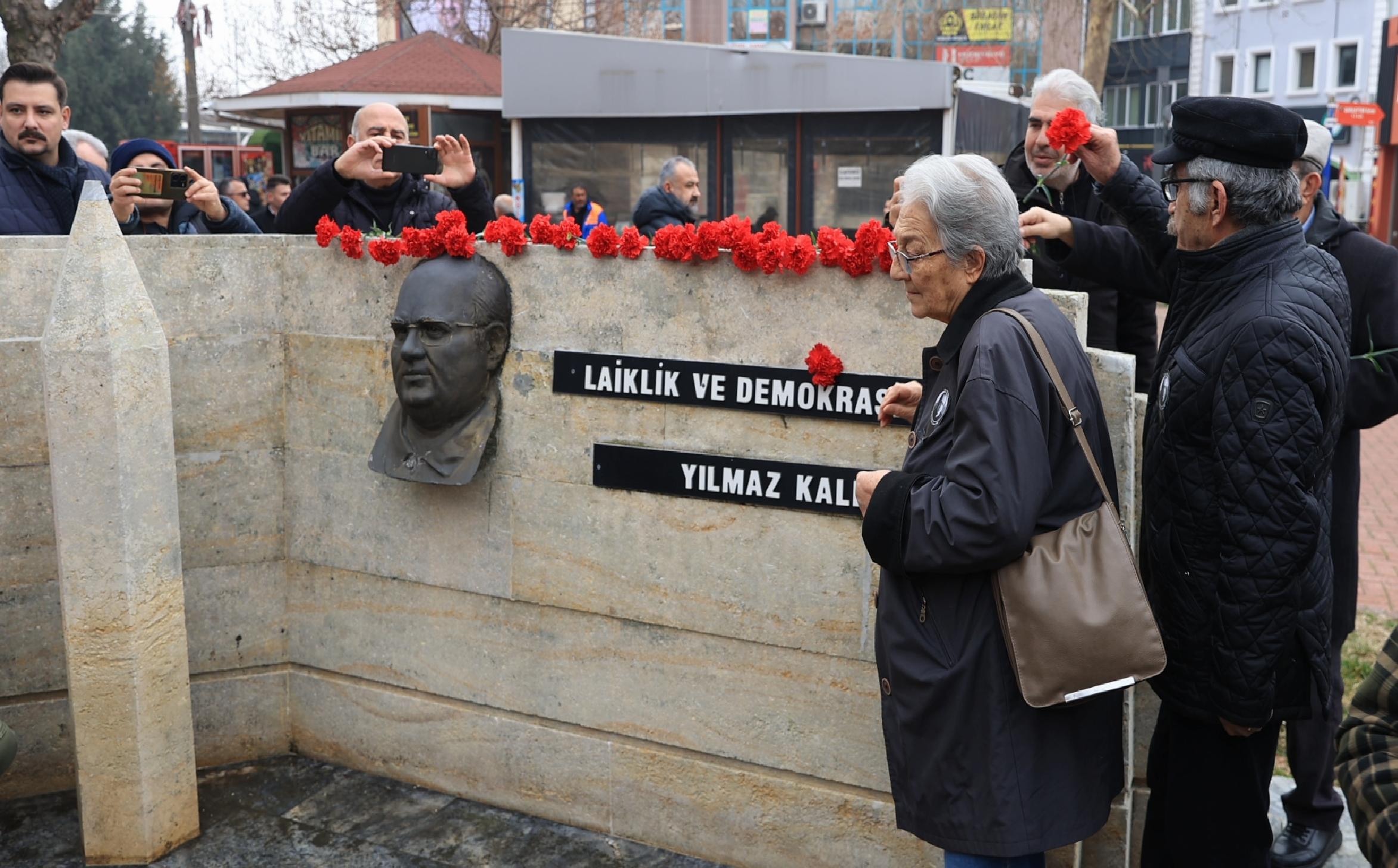 gazeteci-yazar-ugur-mumcu-edirnede-anildi-haberi-b6PyOHnj.jpg