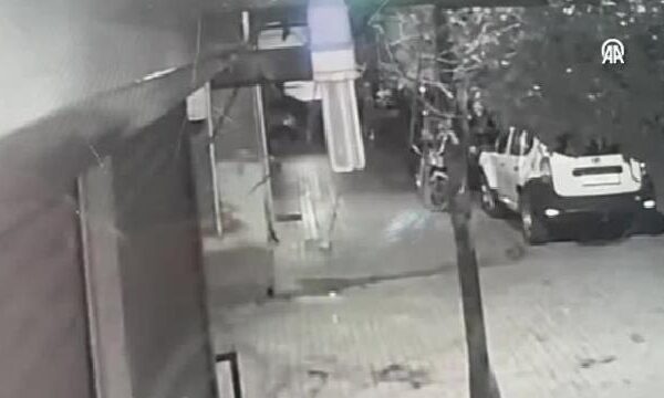 Güngören’de silahlı saldırı güvenlik kamerasında
