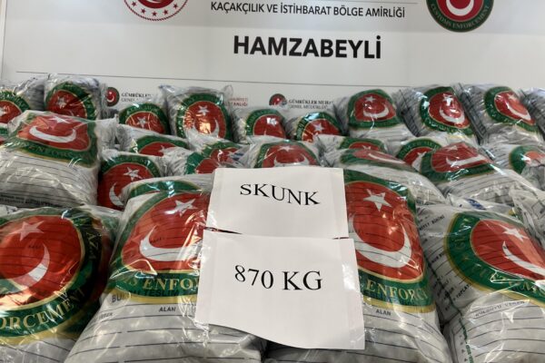 Hamzabeyli Sınır Kapısı’nda tırda 870 kilogram uyuşturucu ele geçirildi haberi