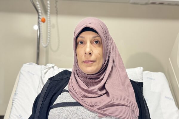 Kan bağışlarken şüphelenilen karaciğer yetmezliğinden ablasının donör olmasıyla kurtuldu haberi