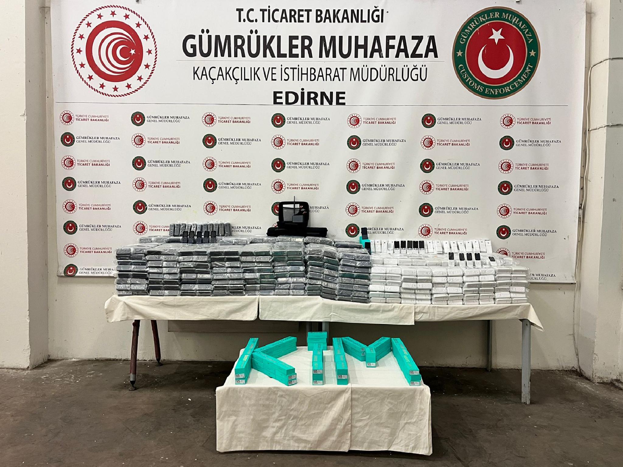 kapikulede-gumruk-muhafaza-ekipleri-cok-sayida-kacakcilik-girisimini-onledi-tkkPHwdJ.jpg