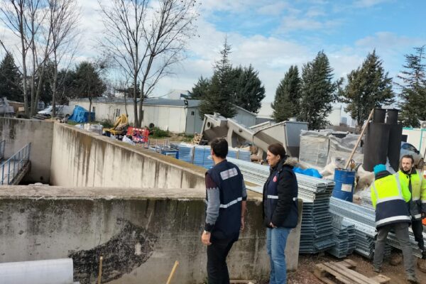 Kentsel atık suyu arıtmadan dereye döken tesise 3,3 milyonu aşkın ceza