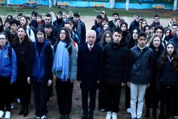 Kırklareli Valisi Turan, okul ziyaretlerini sürdürüyor