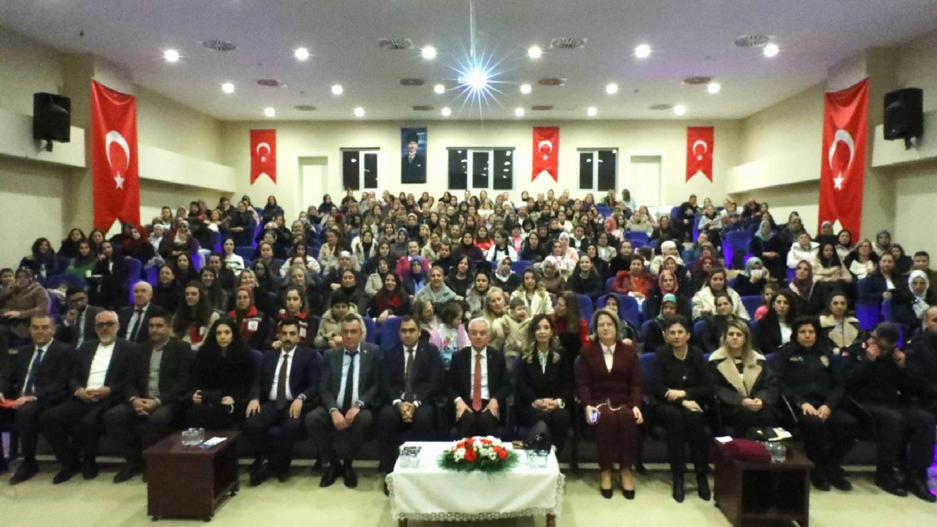 kirklarelinde-en-iyi-narkotik-polisi-anne-projesi-tanitildi-DWGQEpdr.jpg