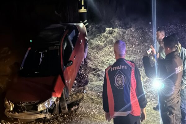 Kırklareli’nde şarampole devrilen otomobildeki 2 kişi yaralandı haberi