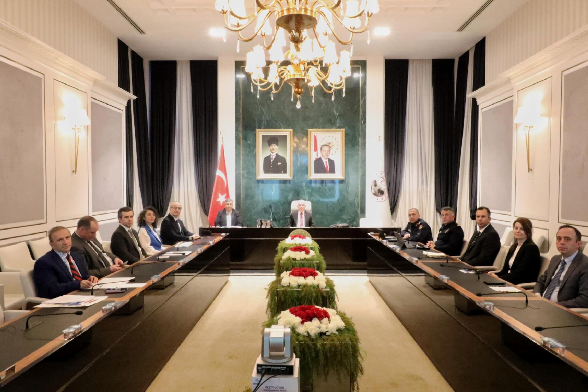 kirklarelinde-yangin-guvenligi-toplantisi-yapildi-haberi-1OIVnb3b.jpg