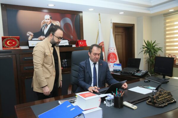 Kocaeli Cumhuriyet Başsavcısı Akgün, AA’nın “Yılın Kareleri” oylamasına katıldı haberi