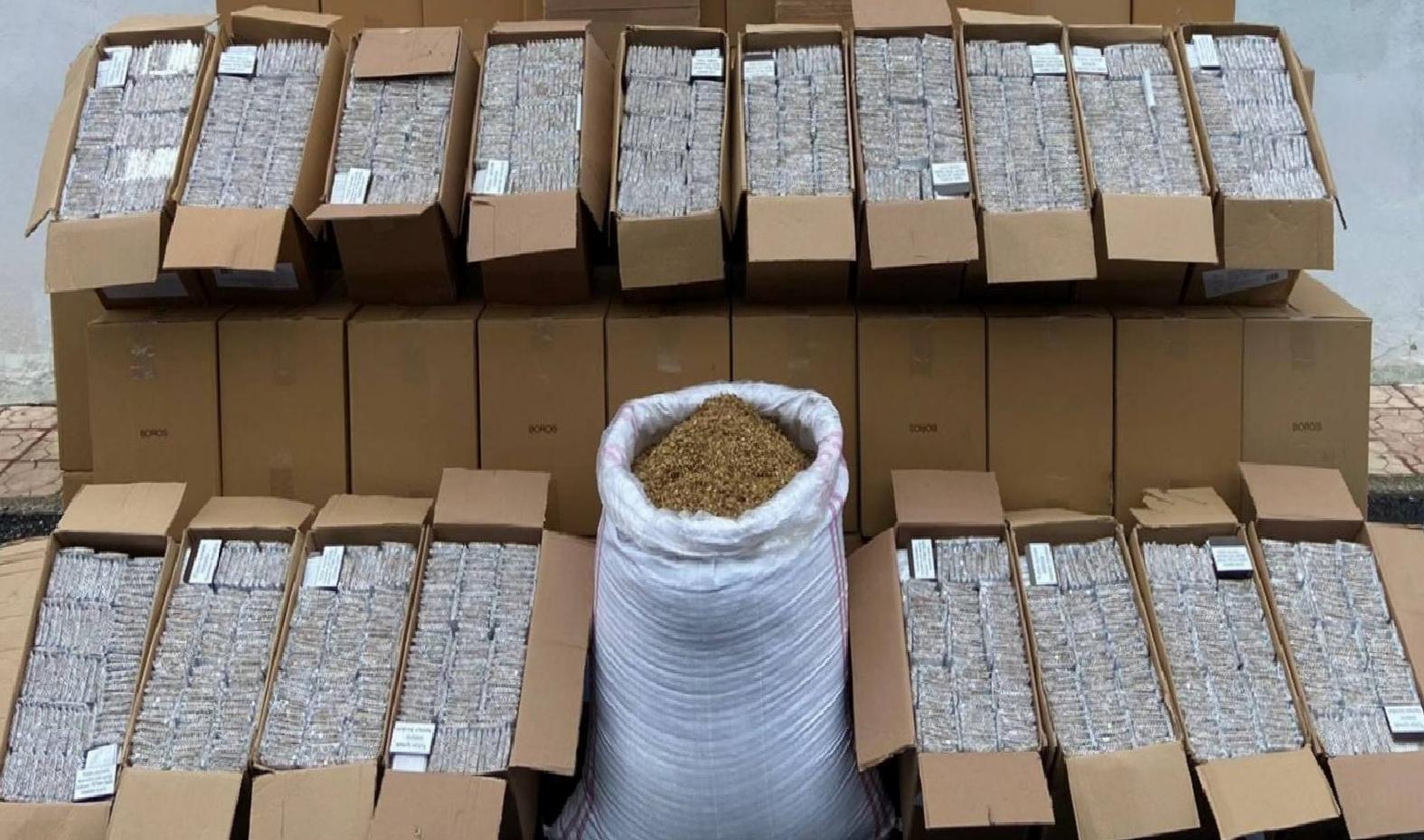kocaelide-1-milyon-220-bin-makaron-ele-gecirildi-F9nIctjt.jpg