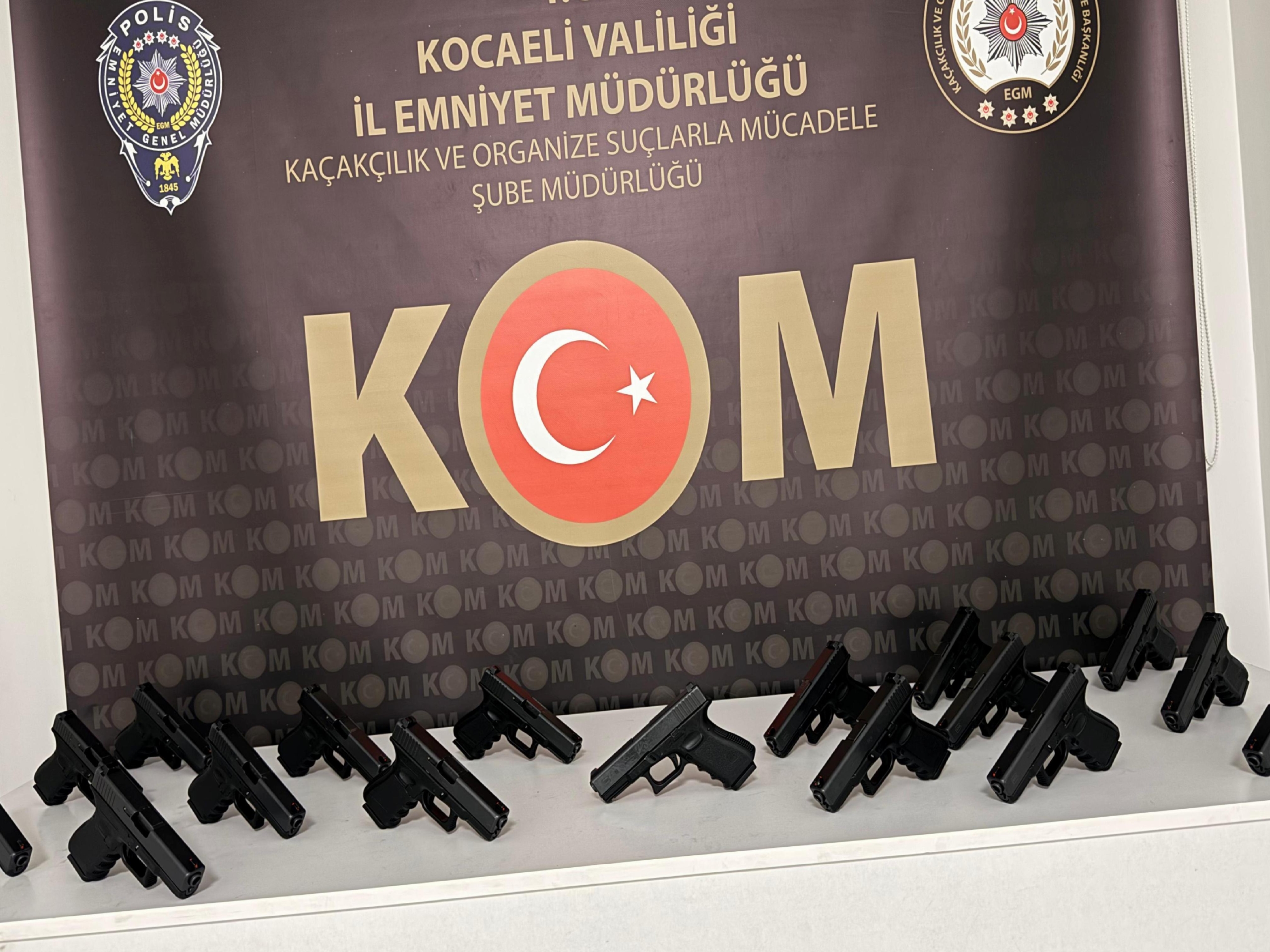 kocaelide-silah-kacakciligi-operasyonunda-yakalanan-6-zanli-tutuklandi-HAsNFrPY.jpg