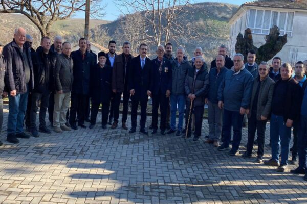 Lalapaşa Kaymakamı Yılmaz Sinanköy köyünde ziyaretlerde bulundu haberi