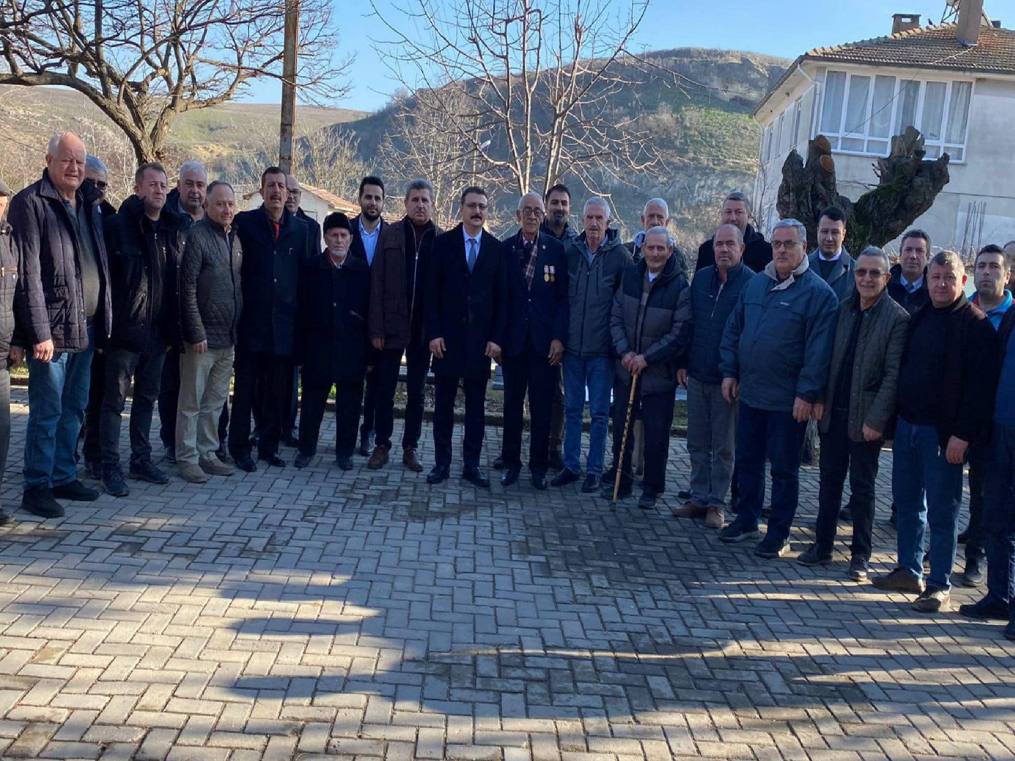 lalapasa-kaymakami-yilmaz-sinankoy-koyunde-ziyaretlerde-bulundu-haberi-kIuvXZmT.jpg