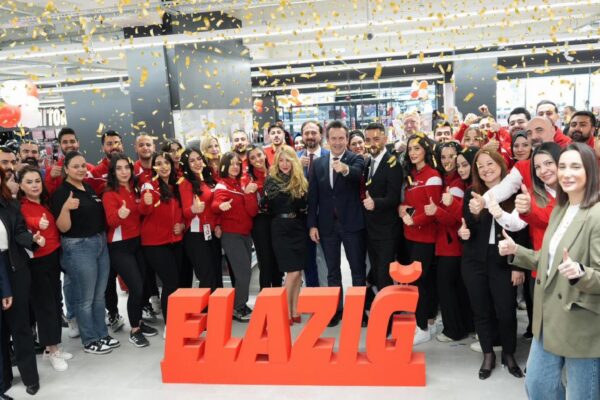 MediaMarkt yeni mağazasını Elazığ’da açtı haberi