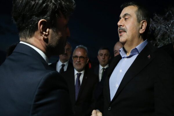Milli Eğitim Bakanı Tekin, Gelibolu Belediyesini ziyaret etti haberi