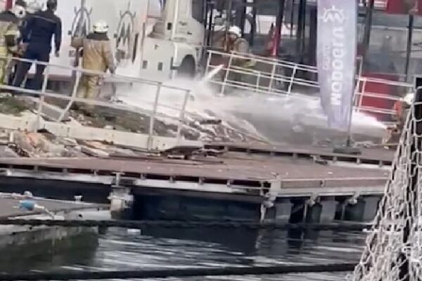 Pendik Marina’daki atık yağ depolama alanında çıkan yangın söndürüldü haberi